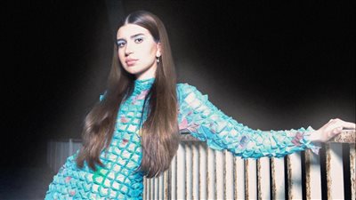 تاليا لحود تتصدر قوائم أبل ميوزيك بألبومها الجديد 