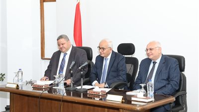 وزير التعليم: امتحانات الدبلومات الفنية لا تقل أهمية عن الثانوية العامة