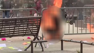 وفاة الرجل الذي أحرق نفسه أمام محكمة ترامب