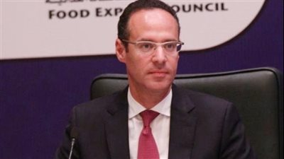 الجزايرلي يشيد بنتائج شراكة الدولة والقطاع الخاص في توفير السلع بالأسواق