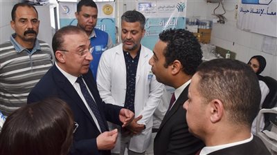 محافظ الإسكندرية يطلق القافلة الطبية في حي العجمي