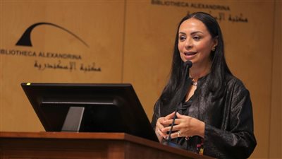 مايا مرسي تشارك في ندوة 