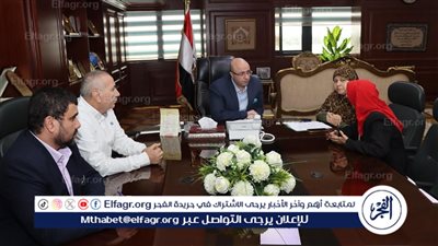 نظرًا لظروفها.. محافظ بني سويف يوجه بصرف إعانة مالية لسيدة من الأولى بالرعاية