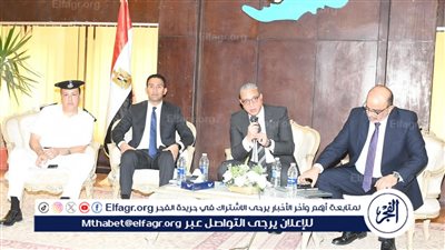 تفاصيل اجتماع المجلس التنفيذي لمحافظة الفيوم برئاسة أحمد الأنصاري (صور)