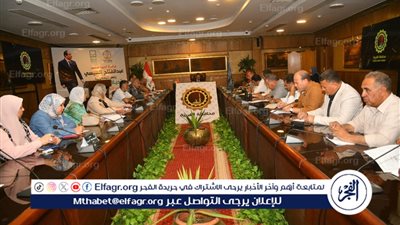 محافظ الغربية يتابع الاستعدادات النهائية لبدء تطبيق قانون التصالح