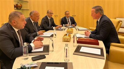 عاجل| شكري ونظيره البريطاني يؤكدان أهمية إعادة إطلاق عملية سياسية لتسوية القضية الفلسطينية