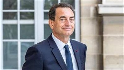 توقيع اتفاقية بين سفارة فرنسا ومدرسة ليسيه لوميير في القاهرة