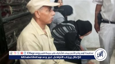 وصول الأم المتهمة بقتل طفلها خنقا بايشارب ووسادة لجنايات المنصورة 