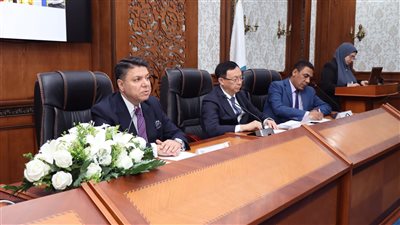 عاجل | مصر تبحث مع الصين فرص التصنيع المشترك في صناعات المنسوجات والملابس الجاهزة