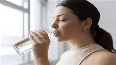 نصائح للحفاظ على السوائل في الجسم خلال فصل الصيف ومخاطر الجفاف