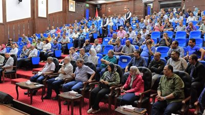 في عيدهم.. عمال الإنتاج الحربي أبطال في مواجهة المواد الكيميائية ذات الطبيعة الخاصة