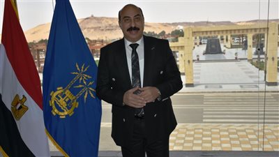 محافظ أسوان يهنئ البابا تواضروس الثاني والطوائف الكاثوليكية والإنجيلية بعيد القيامة المجيد