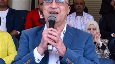  محافظ الإسكندرية يطلق شعلة ماراثون الاحتفال بأعياد الربيع من ستاد الإسكندرية الرياضي الدولي