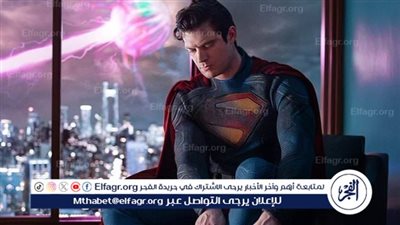 جيمس جان يكشف عن الزي الكامل لسوبرمان 