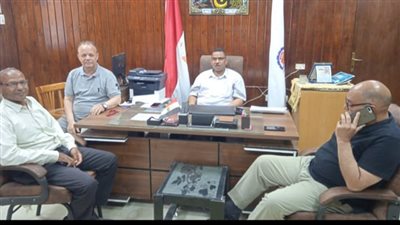 موجه مقيم بكل مدرسة وغرفة عمليات بديوان تعليم قوص لمتابعة أعمال الامتحانات