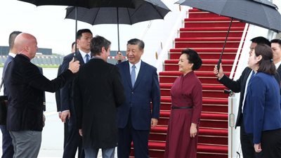 الرئيس الصيني: نهدف إلى فتح مستقبل أكثر إشراقا للعلاقات الصينية-الفرنسية 