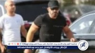 عمرو يوسف ومحمد حفظي أبرز الحاضرين لجنازة والدة كريم عبد العزيز