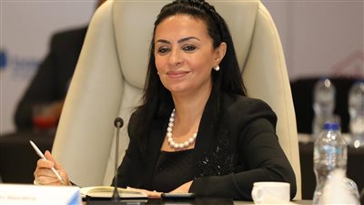 عاجل - أسماء السيدات في التشكيل الحكومي الجديد.. كم سيدة تولت منصب؟