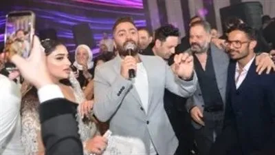 تامر حسنى ودياب ومصطفى قمر يغنون في حفل زفاف ابنة مصطفى كامل 