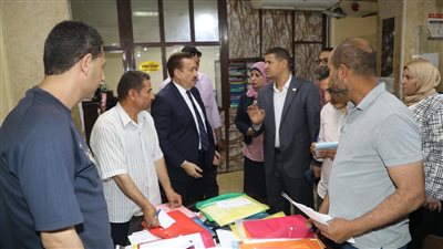 محافظ المنوفية يتفقد المركز التكنولوجي لمتابعة انتظام سير العمل بملف التصالح 