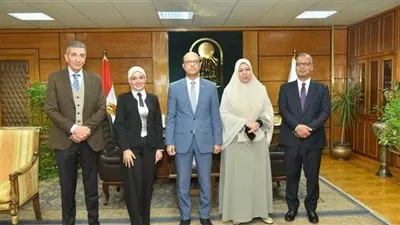 رئيس جامعة أسيوط يترأس لجنة اختيار عميد كلية التربية النوعية