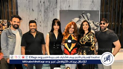 محمد جمعة وإبراهيم السمان يحتفلان مع نوال بأغنيتها الجديدة.. صور