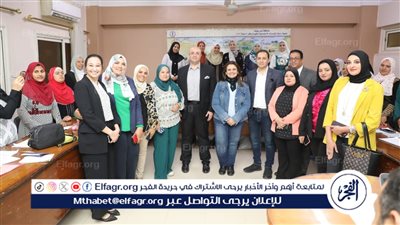 محافظ بني سويف ووزيرة الهجرة يتفقدان برنامج تدريبي لتأهيل الشباب للهجرة