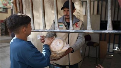 الإمارات تنشىء 5 مخابز توفر 3.6 مليون رغيف لأهالي قطاع غزة