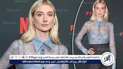 إليزابيث ديبكي وحيدة في عرض خاص جديد لـ The Crown