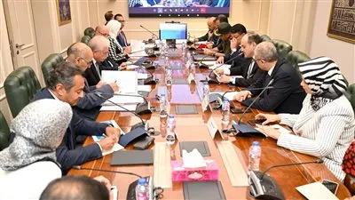 وزارة التجارة والصناعة تستضيف اجتماع لجنة المنطقة الصناعية بأبو زنيمة