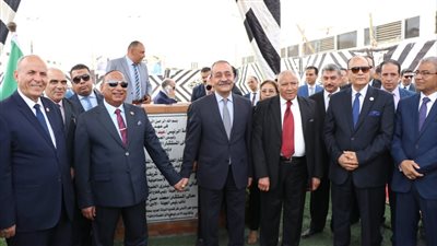 رئيس قضايا الدولة ومحافظ الإسماعيلية يضعان حجر أساس فرع الهيئة الجديد 