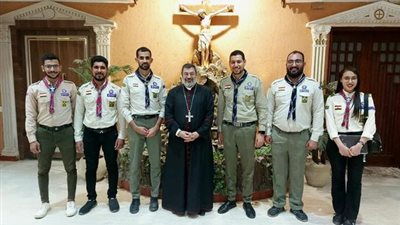 الأنبا توما يلتقي قادة فريق الكشافة الإيبارشي