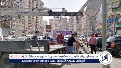 إزالة 20 اعلان مخالف وغير مرخص بحملة مكبرة بنطاق شرق المنصورة 