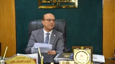 المنشاوي يعقد اجتماعا لمتابعة بعض الموضوعات القانونية والمالية بمختلف قطاعات جامعة أسيوط