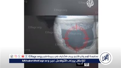 لحظة قنص قناص إسرائيلي متمركز في أحد المباني شرق مخيم جباليا (فيديو)