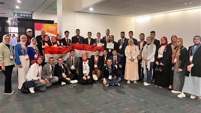 وزير التعليم يهنئ الطلاب المصريين الفائزين فى مسابقة 