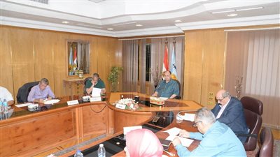 محافظ أسيوط يعقد اجتماعًا موسعًا لمتابعة حصر الأصول المملوكة للدولة