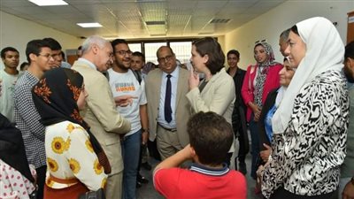 وفد هيئة الأمديست يزور مركز رعاية الطلاب ذوي الإعاقة بجامعة أسيوط