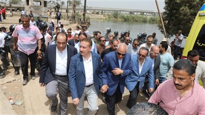 محافظا المنوفية والجيزة يتفقدان موقع حادث معدية أبو غالب 