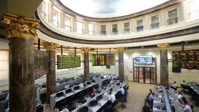 أداء متباين بمؤشرات البورصة في ختام التعاملات
