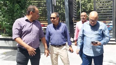 وكيل وزارة الصحة بأسيوط يفاجئ مخازن الأدوية وإدارة الصيدلة (تفاصيل)