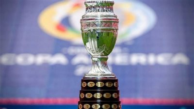 لأول مرة.. صافرة نسائية في كوبا أمريكا