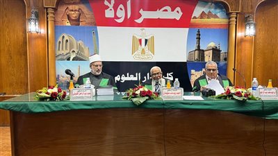وكيل الأزهر يناقش دراسة دكتوراه بكلية دار العلوم