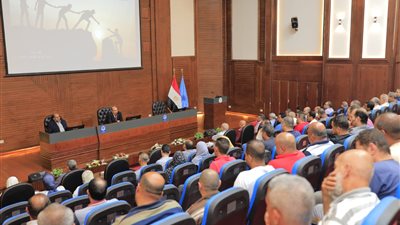  رئيس مجلس إدارة شركة 