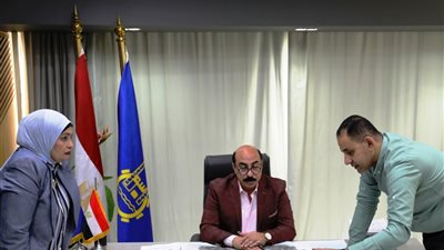 محافظ أسوان يعتمد كشوف إحداثيات مباني الأحوزة العمرانية وإنهاء إجراءات التصالح 