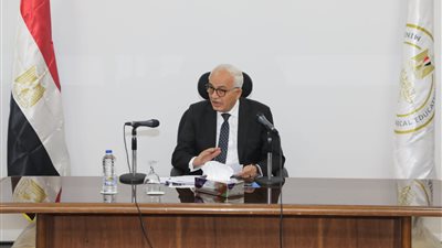 وزير التعليم يعلن استمرار تعريب مواد اللغات لطلاب الثانوية العامة هذا العام