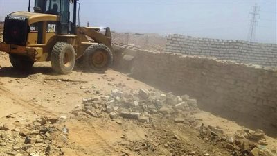 حملة لإزالة التعديات ورفع الإشغالات بمدن إدفو وأسوان ونصر النوبة