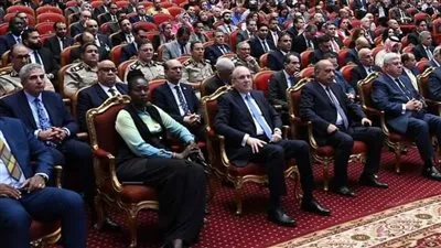 رئيس جامعة أسيوط يشهد افتتاح فعاليات الدورة الثالثة من المعرض الطبي الإفريقي