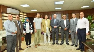 نائب رئيس جامعة أسيوط يستقبل وفدا من الوكالة الأمريكية للتنمية الدولية