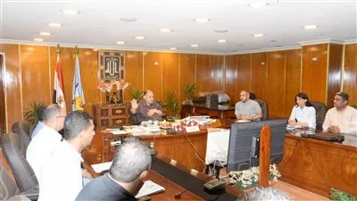 محافظ أسيوط يشدد على محاربة كافة المخالفات والبناء العشوائي وإزالتها